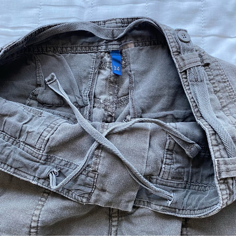 H&M Gray Drawstring Cargo Pants - Picture 3 of 10